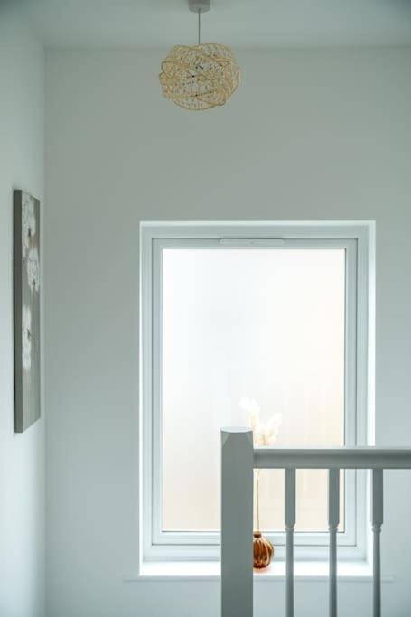 Lux 3Bed Near Wembley With Parking By Oceana Group - Sleeps 8 Apartment Хароу Екстериор снимка