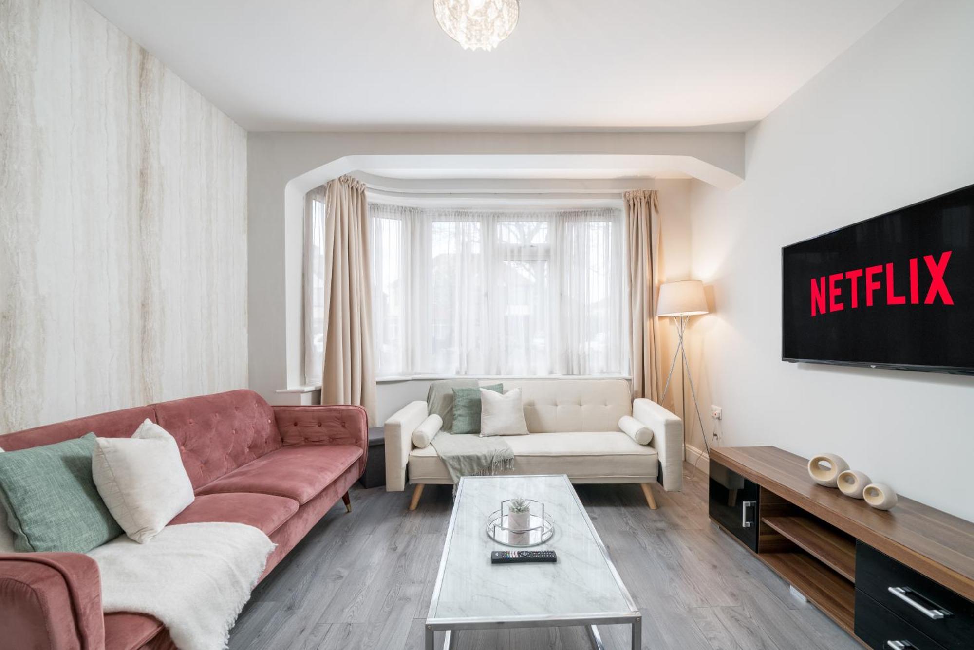 Lux 3Bed Near Wembley With Parking By Oceana Group - Sleeps 8 Apartment Хароу Екстериор снимка