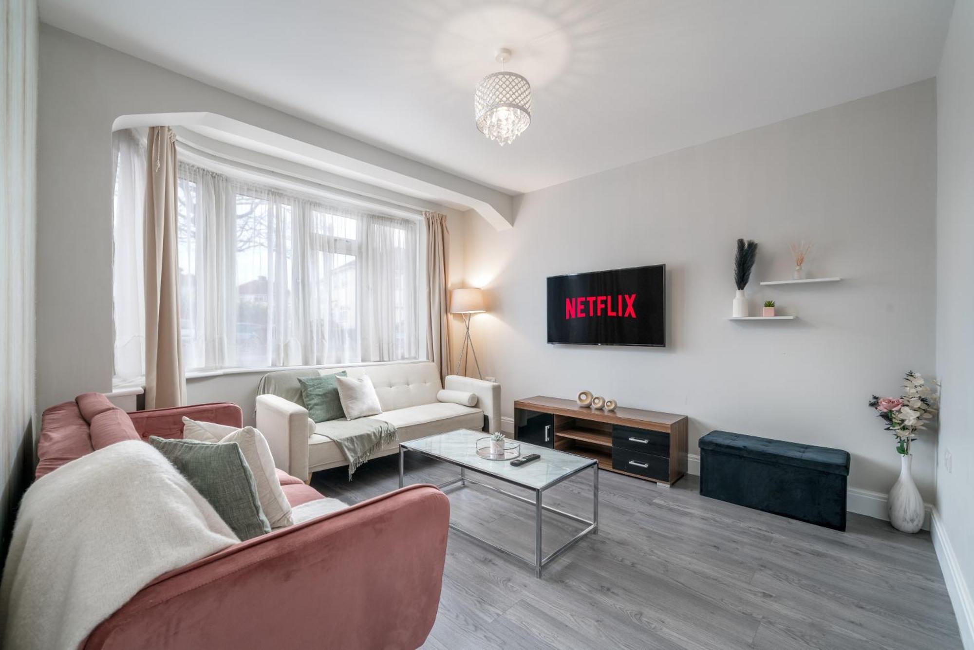 Lux 3Bed Near Wembley With Parking By Oceana Group - Sleeps 8 Apartment Хароу Екстериор снимка
