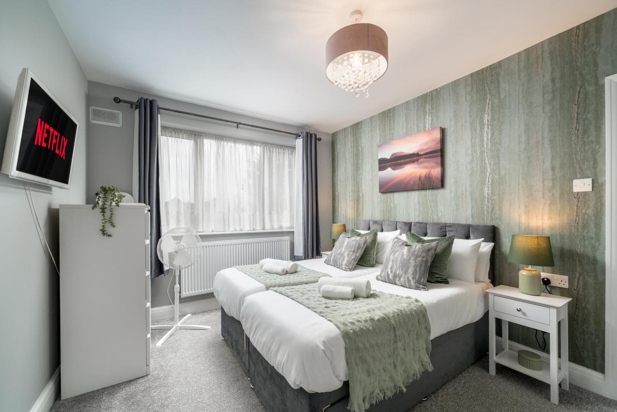 Lux 3Bed Near Wembley With Parking By Oceana Group - Sleeps 8 Apartment Хароу Екстериор снимка