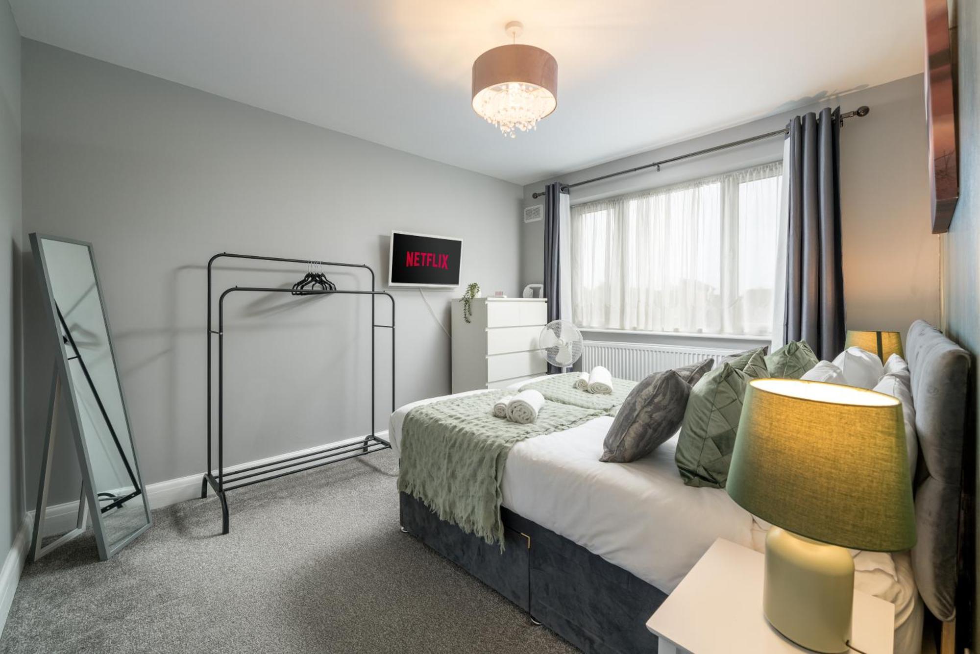 Lux 3Bed Near Wembley With Parking By Oceana Group - Sleeps 8 Apartment Хароу Екстериор снимка