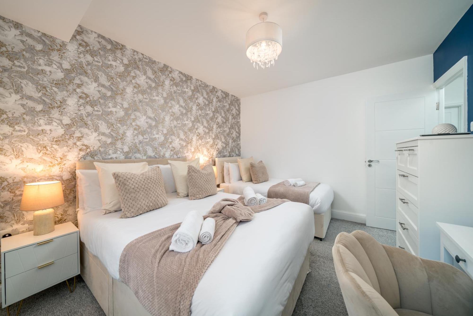 Lux 3Bed Near Wembley With Parking By Oceana Group - Sleeps 8 Apartment Хароу Екстериор снимка